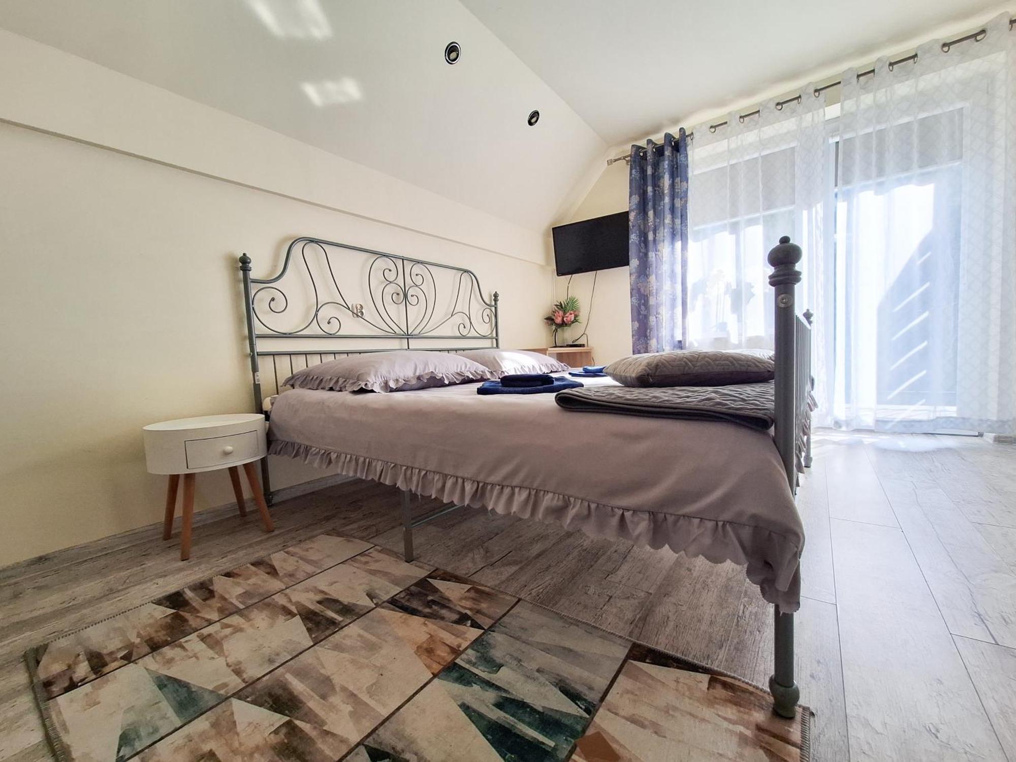 Noclegi Fregata - Pokoje Goscinne W Solinie 661-459-339 Solina  Ngoại thất bức ảnh