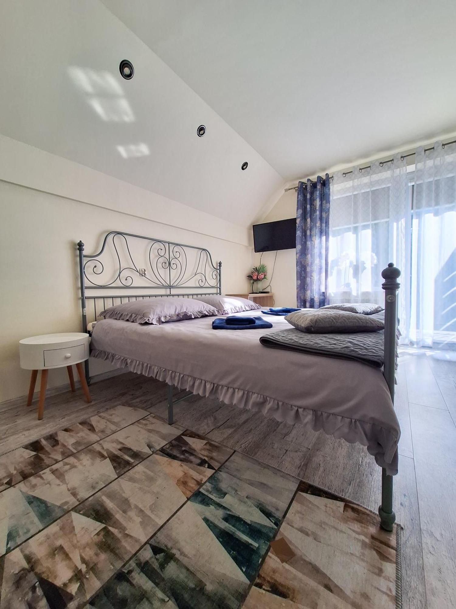 Noclegi Fregata - Pokoje Goscinne W Solinie 661-459-339 Solina  Ngoại thất bức ảnh