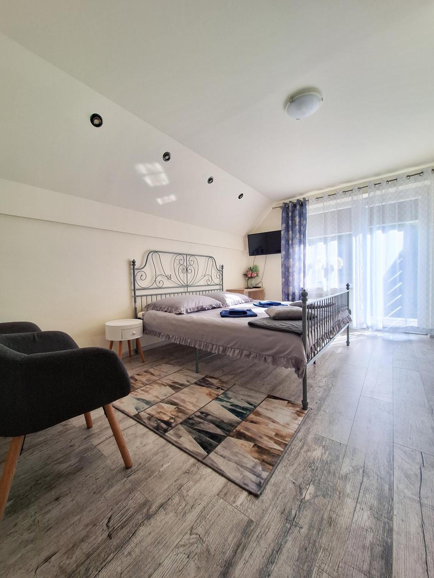 Noclegi Fregata - Pokoje Goscinne W Solinie 661-459-339 Solina  Ngoại thất bức ảnh